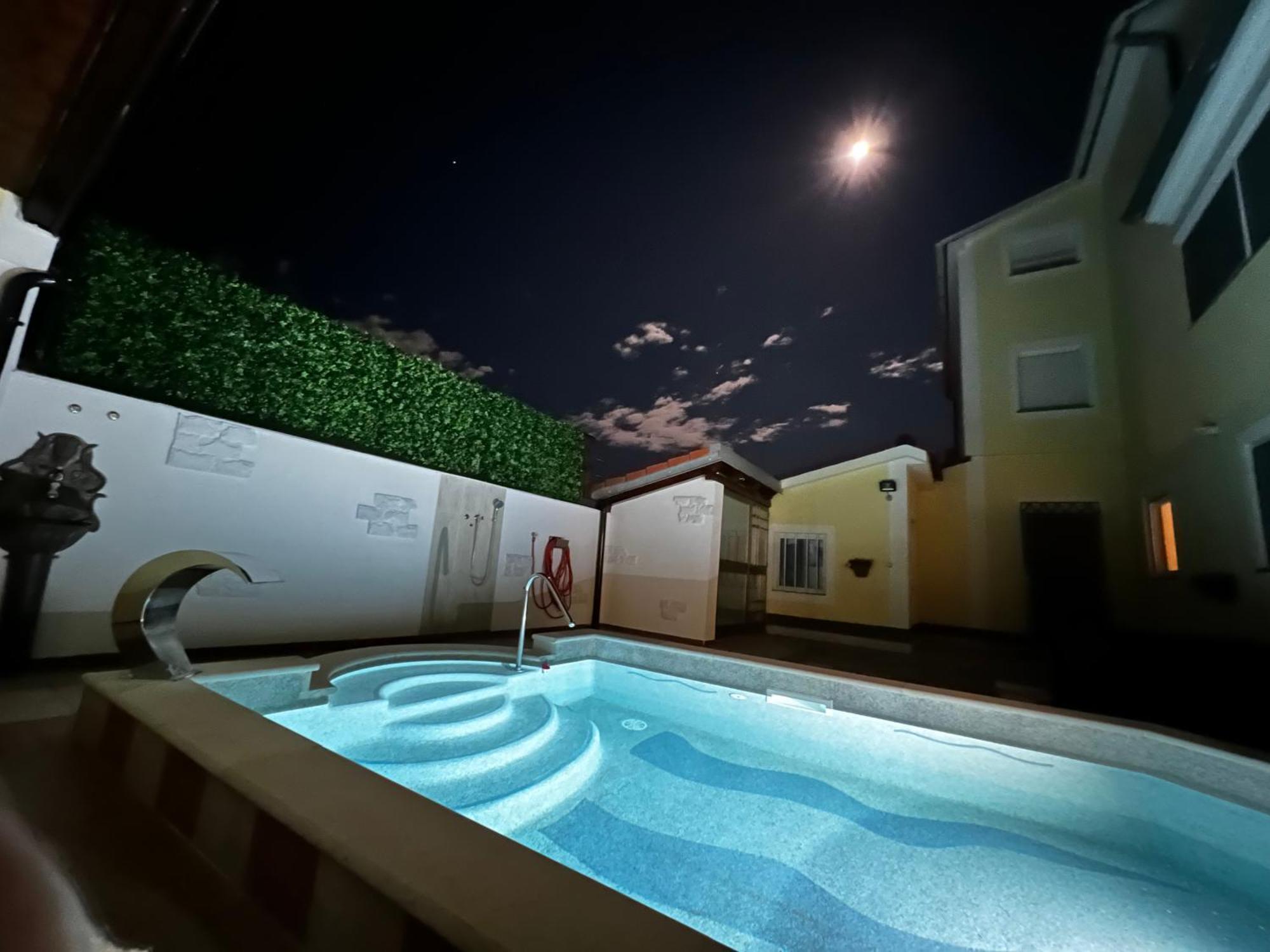 Poolside Studio 파자나 외부 사진